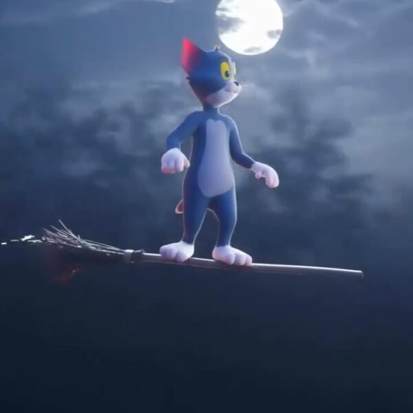 How to Change Your iPhone and Android Background to a Live Wallpaper